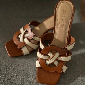 COACH womens Nikki Sandal - Size 8